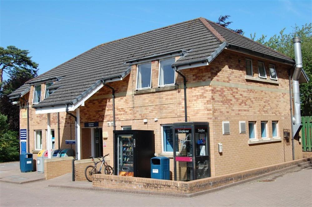 Plas Gwyn Halls, Met Apartamento *